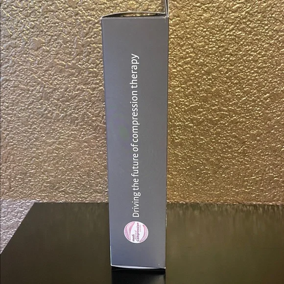 Medi Mediven Comfort Compression Stockings - Picture 9 of 13